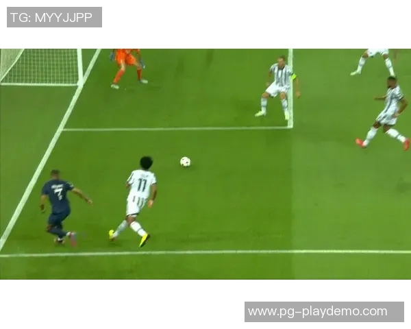 中超赛场惊现冷门巴黎圣日耳曼与尤文图斯战成平局乌龙球引发全场轰动