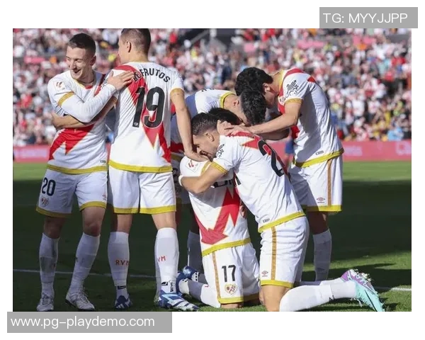 巴萨友谊赛大胜巴黎圣日耳曼乌龙球成全场焦点瞬间