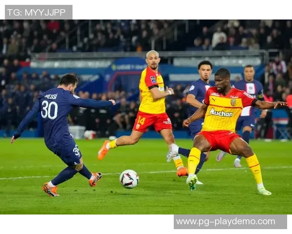 德甲激战莱比锡逆转巴黎圣日耳曼帽子戏法点燃全场激情