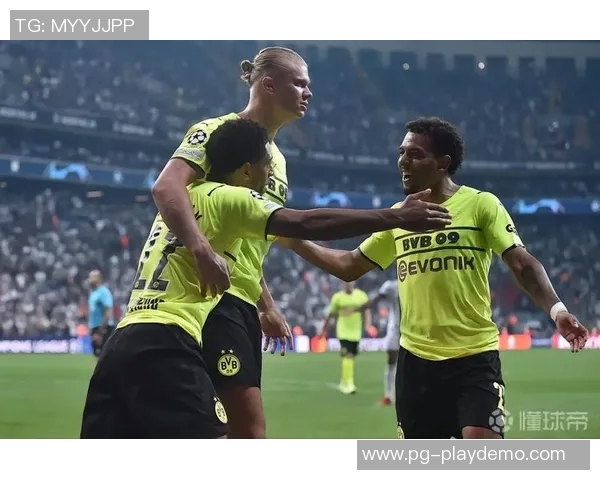 欧冠激战巴萨4-0曼城乌龙球成转折点战术分析全景回顾