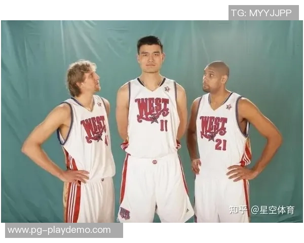 姚明与詹姆斯在休斯顿的篮球传奇对决与友谊故事