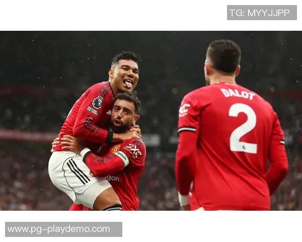 欧冠激战曼联险胜拜仁点球大战引发争议判罚全场沸腾 欧冠激战曼联险胜拜仁点球大战引发争议判罚全场沸腾