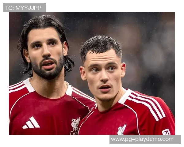 中超赛场惊现冷门巴萨以三球完胜利物浦引发红牌争议